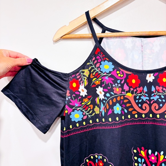 Black floral cover-up dress - Picture 2 of 6